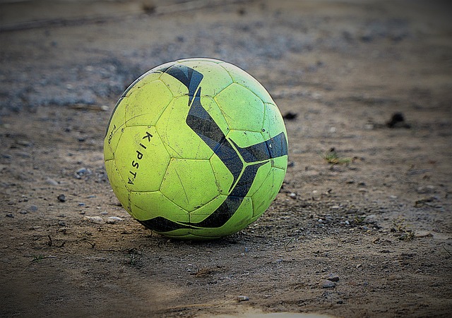 于战略性调 于战略性调